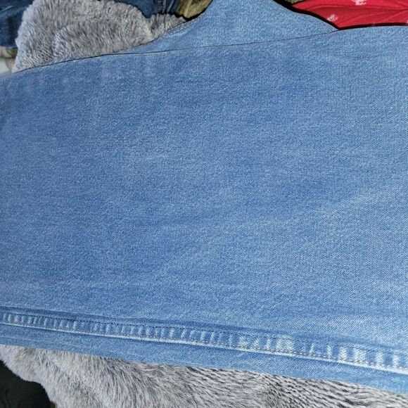 Wrangler 42x32 Blue Slim Straight Jeans with Classic Stitching - Picture 5 of 11